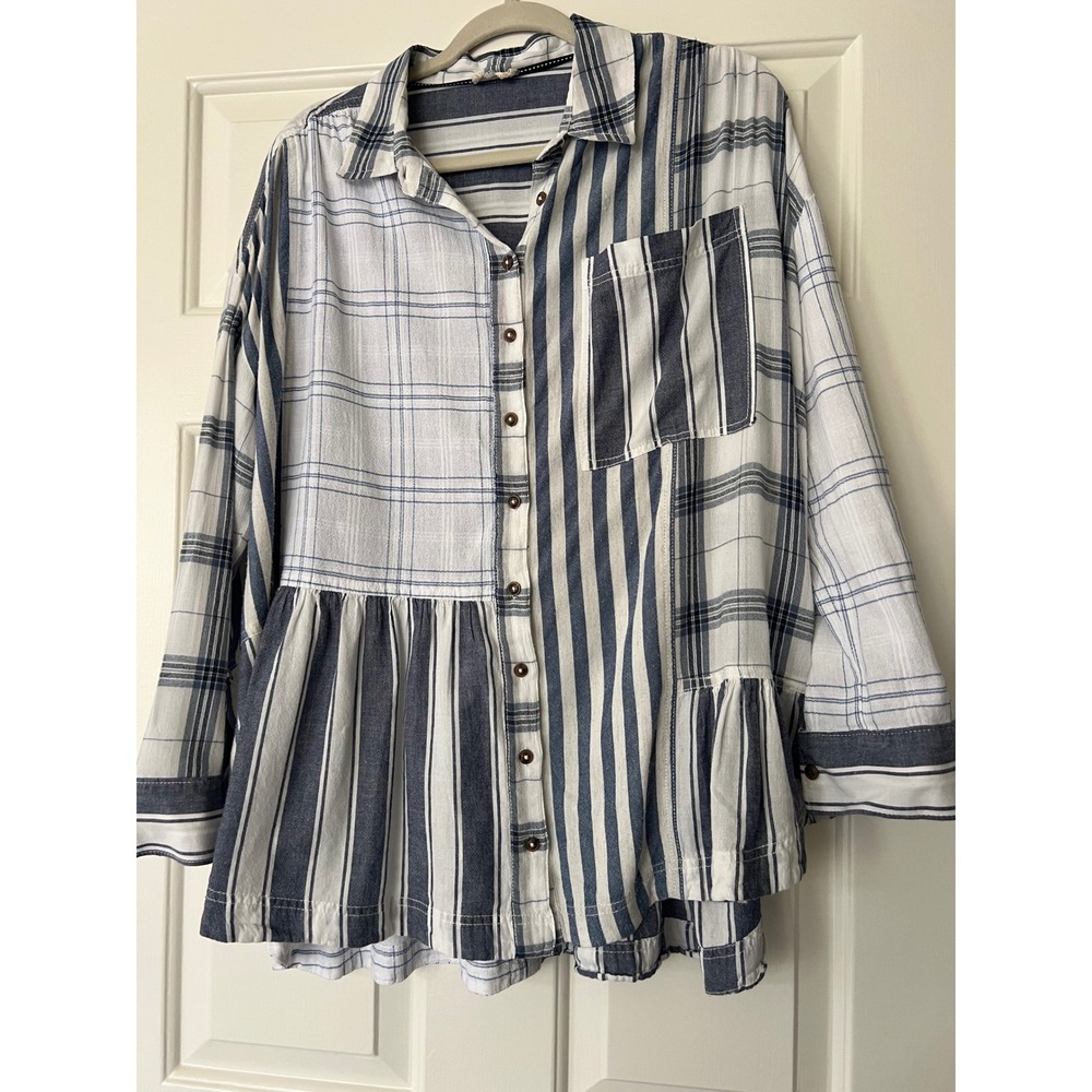 Pilcro Buttondown Flounce Shirt Size medium Blue White Lightweight - Picture 3 of 5